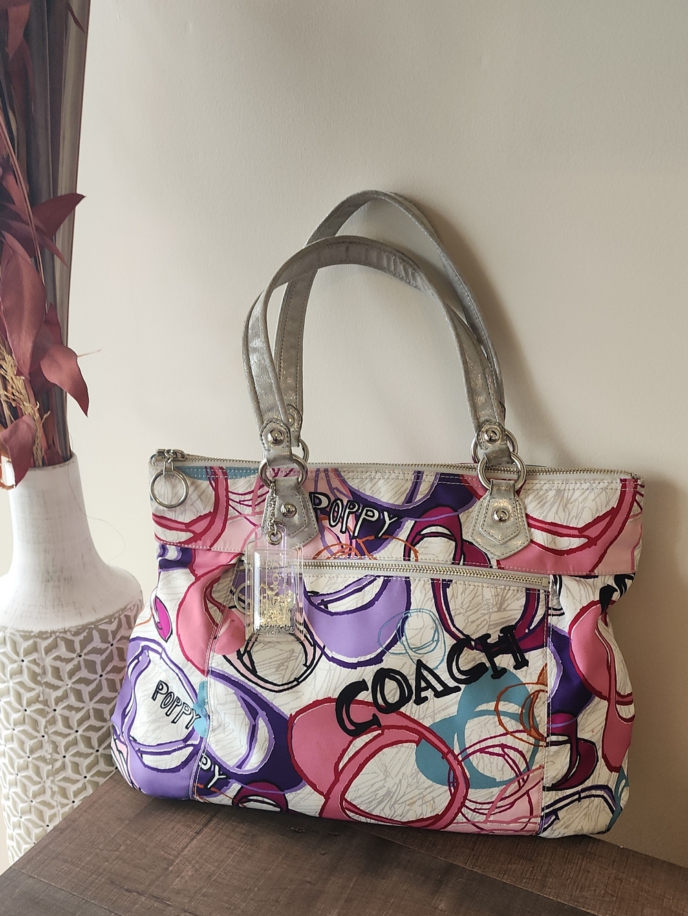 COACH Poppy Multi Heart PINK PURPLE Large Glam Tote Bag 17929M Snowglobe Hangtag